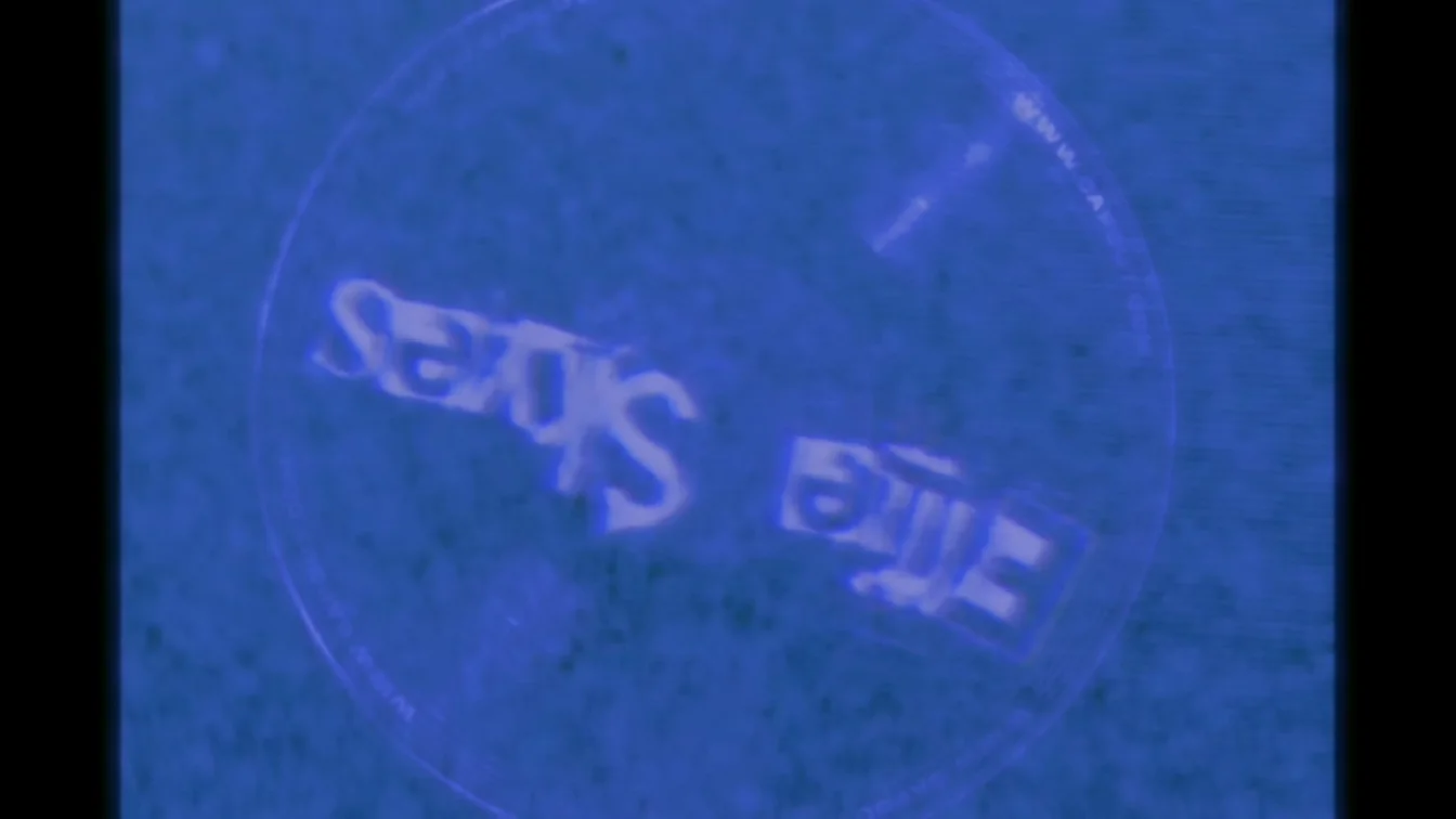 ManyVide Ellie Skyes Trick Or Treat With Mommy XXX